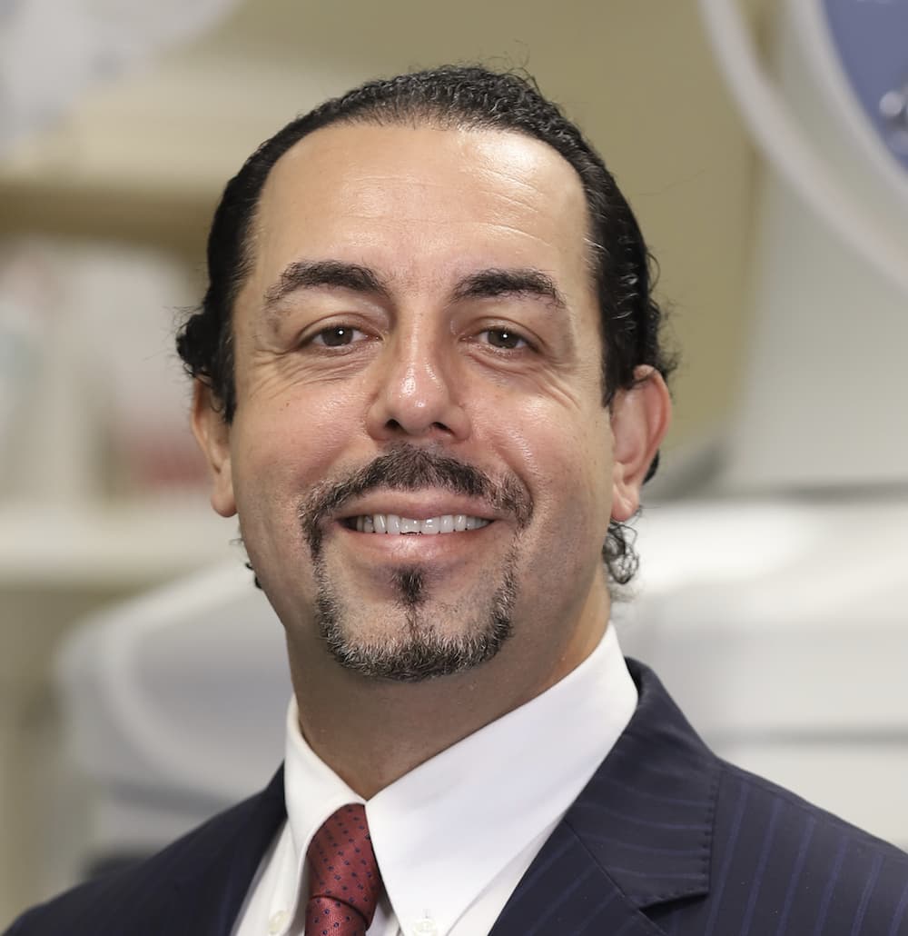 Dr. Ryan Macwar